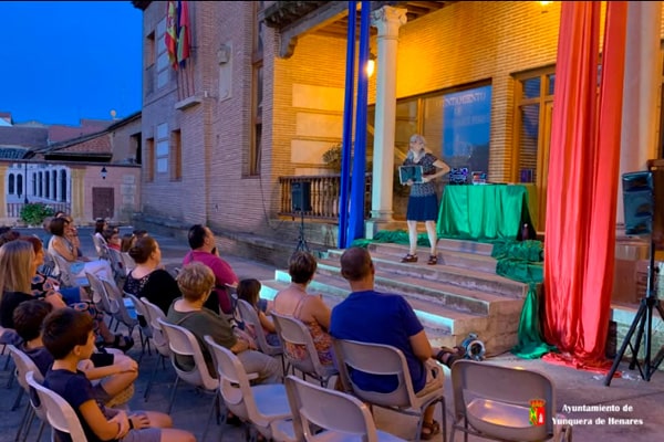 Primer encuentro de los V Cuentos de Verano de Palacio