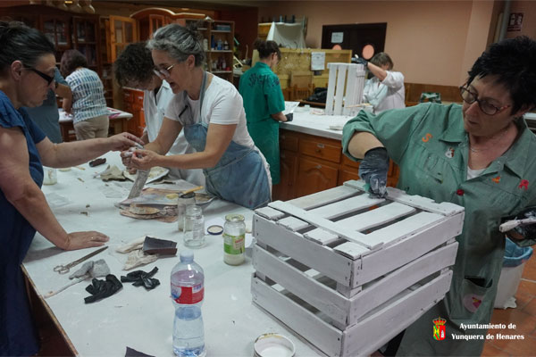 Taller de Reciclaje de Cajas de Frutas