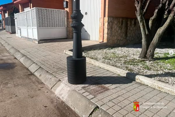 Mas de 50 farolas reparadas para mejorar la seguridad y el servicio de iluminacion de Yunquera
