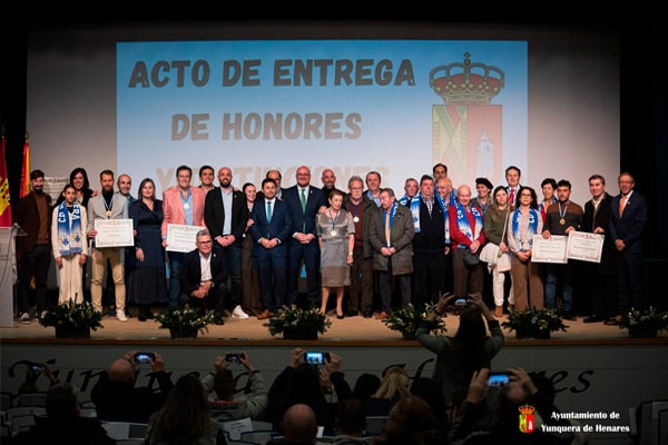 Acto de Entrega de Honores y Distinciones
