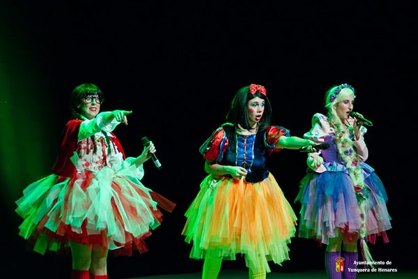 ncanieves Superstar llena de magia el Centro Cultural Miguel de Cervantes