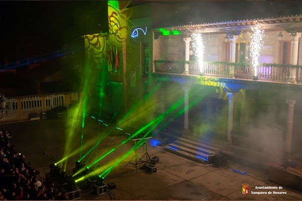 El encendido de luces inaugura la Navidad en Yunquera