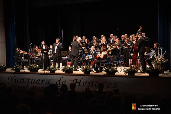 El Centro Cultural Miguel de Cervantes acogió la Fiesta de los Mayores, una cita musical muy especial dentro de la programación navideña de Yunquera de Henares.