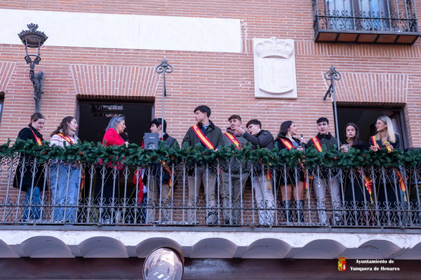 Las uvas infantiles dan la salida a la Nochevieja en Yunquera