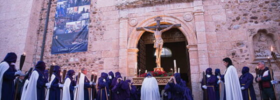 El Cristo de la Vera Cruz protagonizó la noche del Miércoles Santo en Yunquera
