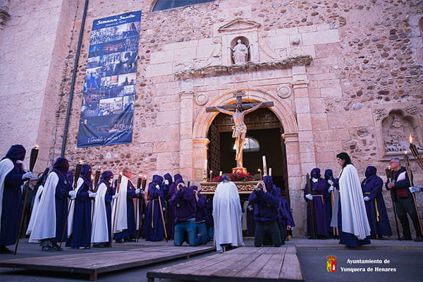 El Cristo de la Vera Cruz protagonizó la noche del Miércoles Santo en Yunquera