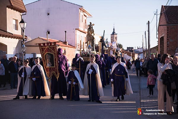 Traslado Procesional de los Pasos en la Semana Santa de Yunquera