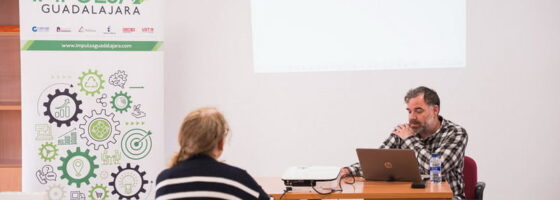 Jornada Revoluciona tu negocio con Inteligencia Artificial & Google Antigravity