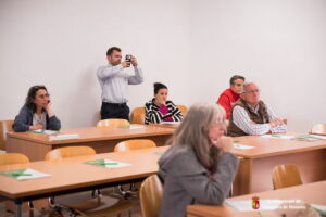 Jornada Revoluciona tu negocio con Inteligencia Artificial & Google Antigravity