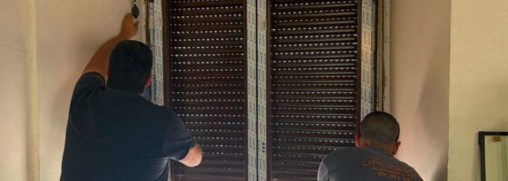 El Ayuntamiento de Yunquera ejecuta la 3ª fase de sustitución de ventanas en edificios municipales