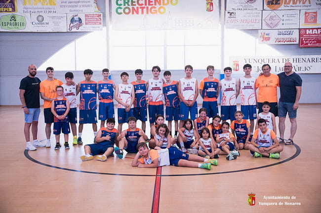 Basket Yunquera pone el broche final a la temporada y celebra su 25 aniversario