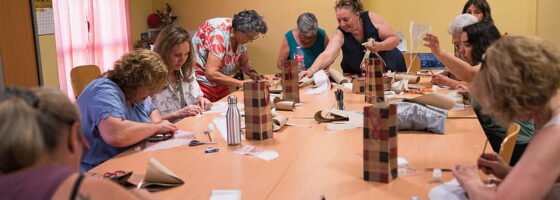 Gran acogida del Taller Confecciona tu propio abanico