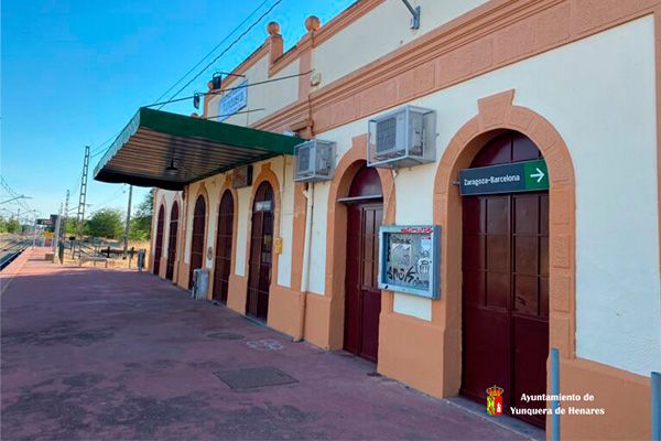 El ayuntamiento de Yunquera de Henares solicita a Renfe la instalación de pantallas acústicas junto a las zonas residenciales próximas a la vía