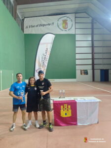 Yunquera reúne a 12 parejas en el II Torneo Interpueblos de Frontenis