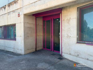 El Ayuntamiento de Yunquera continúa con la limpieza de pintadas y grafitis en diferentes espacios del municipio