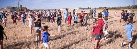 La Bajada infantil hace disfrutar y aprender a los más pequeños