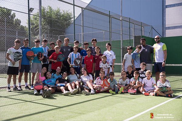 Éxito de participación en el torneo de pádel infantil
