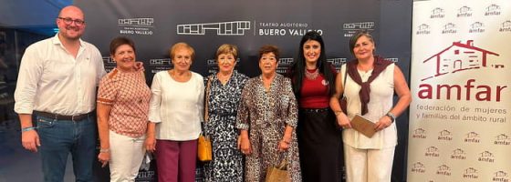 El Ayuntamiento con a AMFAR Guadalajara en el Dia de la Mujer Rural y felicita a Pilar Lafuente por su reconocimiento-