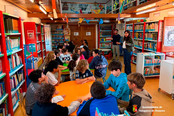 Yunquera de Henares celebra el día de las bibliotecas reconociendo su labor