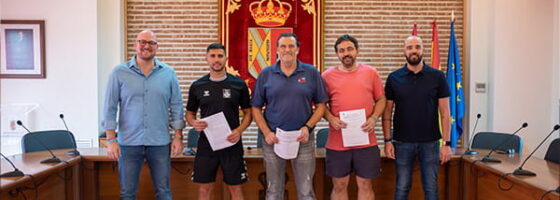 El Ayuntamiento renueva su compromiso con el deporte local mediante los convenios 2026